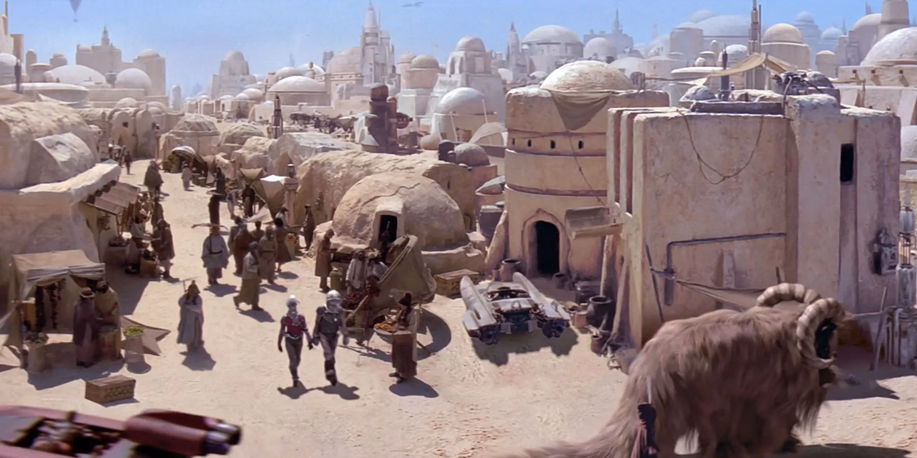 star-wars-should-finally-let-tatooine-fade-into-the-dunes-image-0